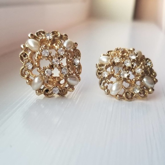 Jewelry - Vintage Faux Pearl and Rhinestone Earrings